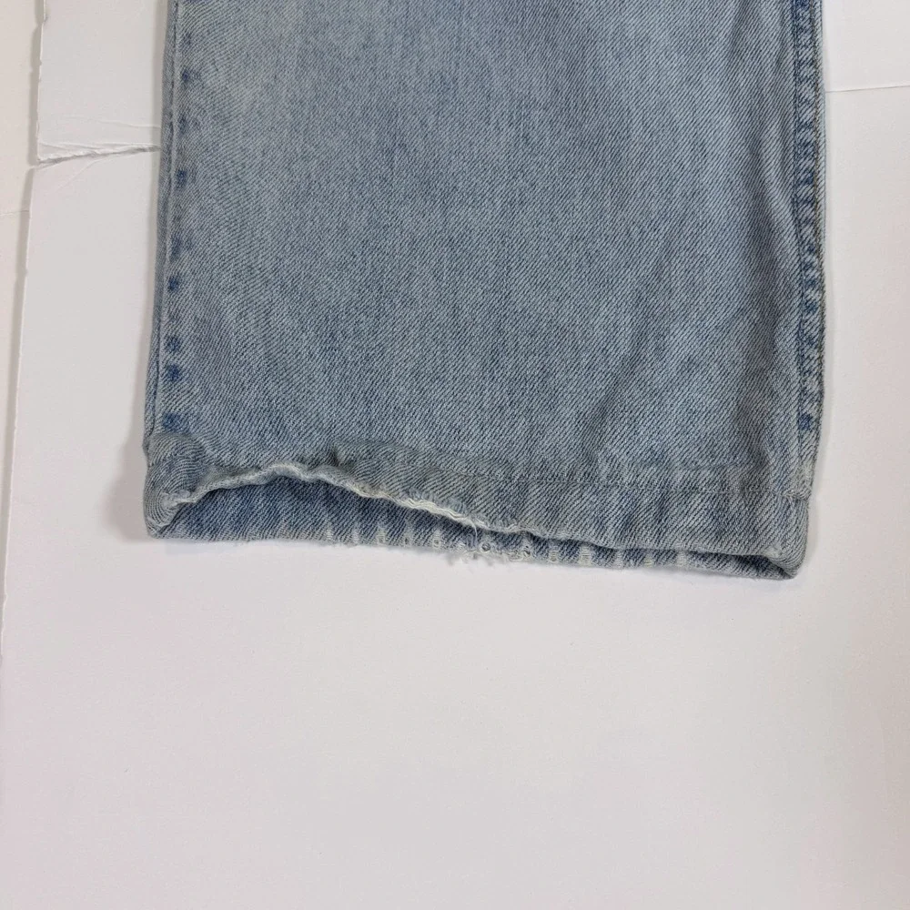 Levi's 550 Cropped Jeans Mens 38x29 Blue Denim Cotton Distressed Relaxed Fit